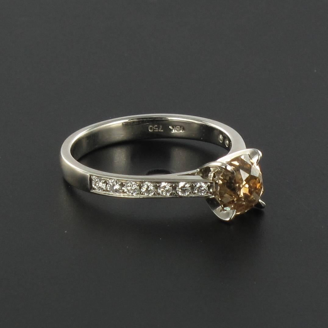 Baume Modern 1.25 Carat Cognac Cushion Cut Diamond Gold Solitaire Ring 3