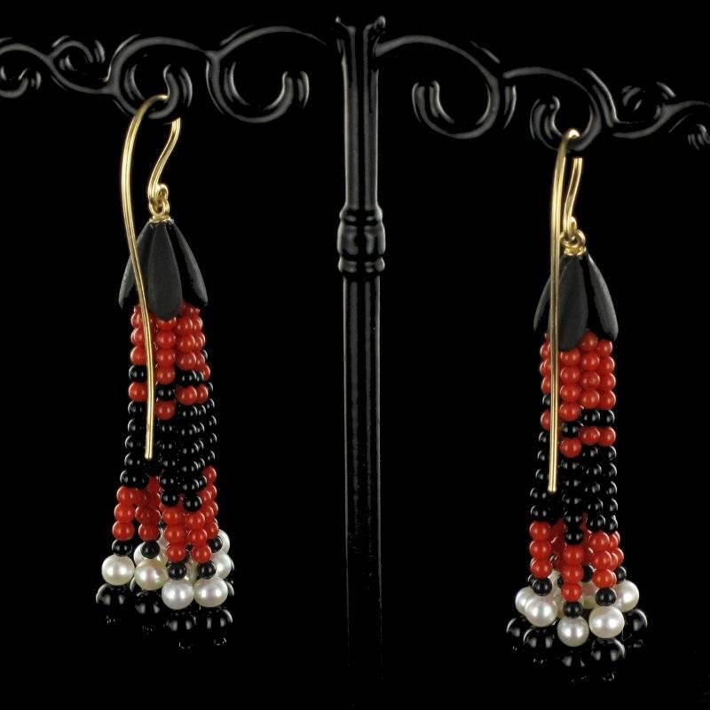 Onyx Coral Pearl Ebony Gold Drop Earrings In New Condition In Poitiers, FR