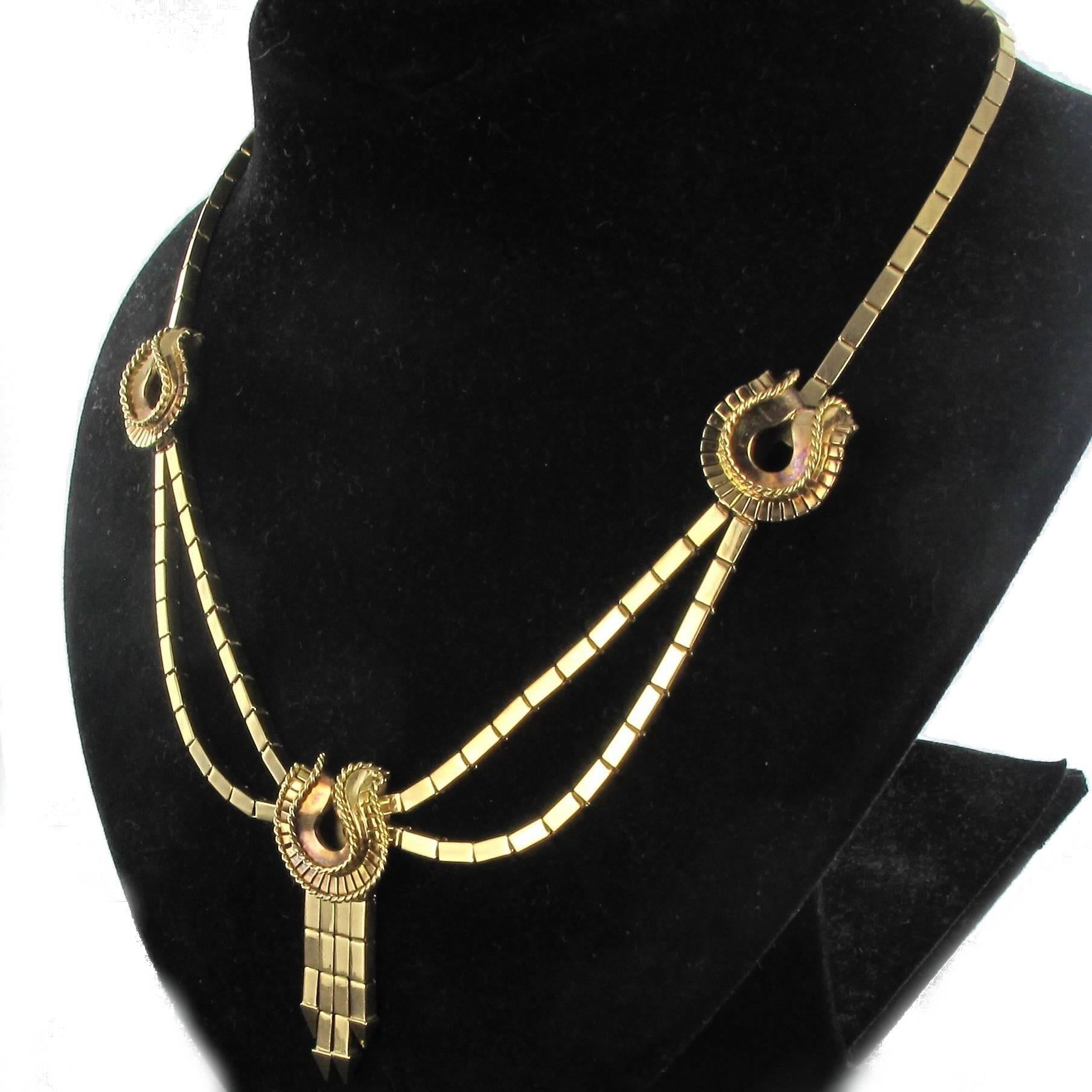 1940s French Retro 18 Karat Yellow Gold Tassel Necklace  5