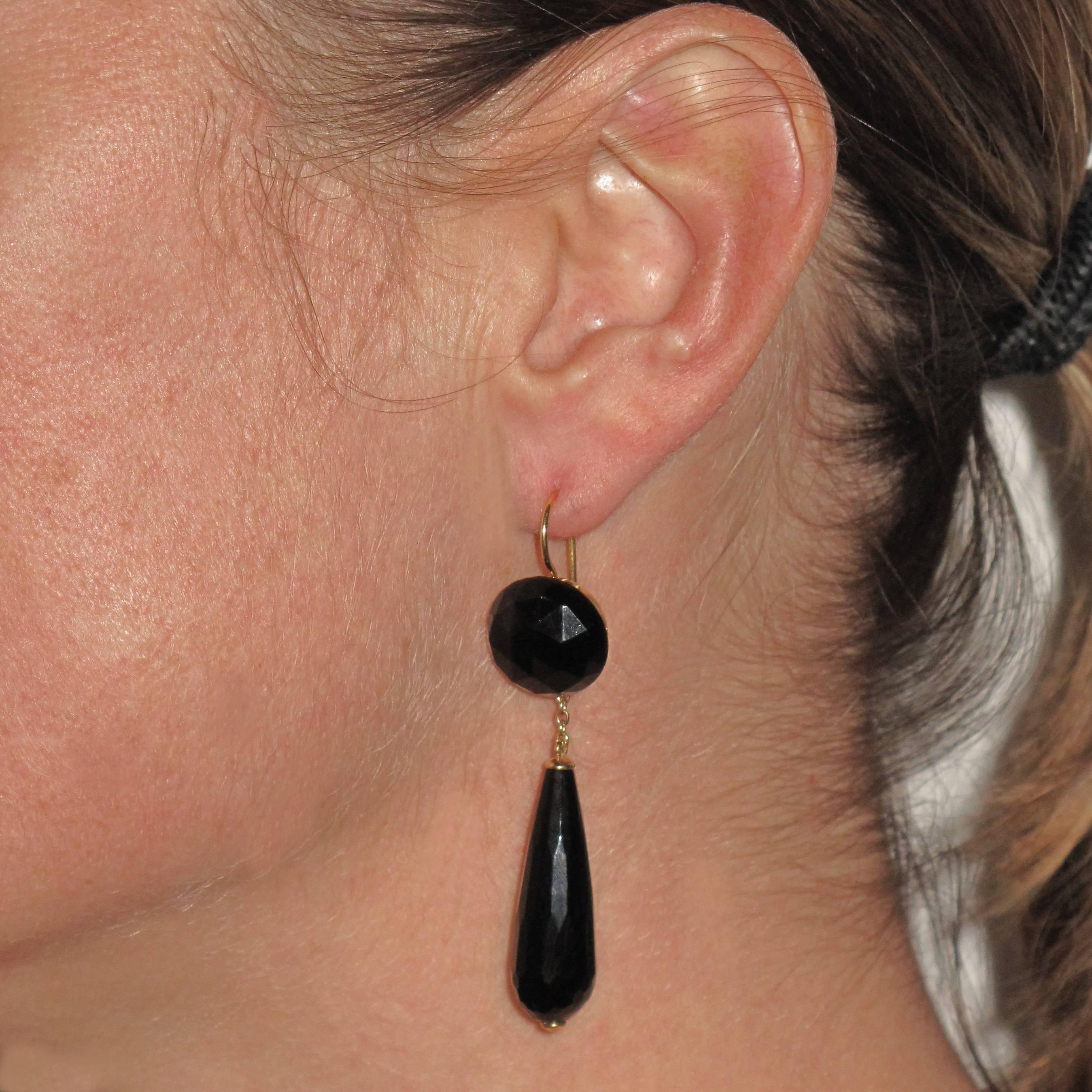 Onyx Gold Drop Earrings  In New Condition In Poitiers, FR