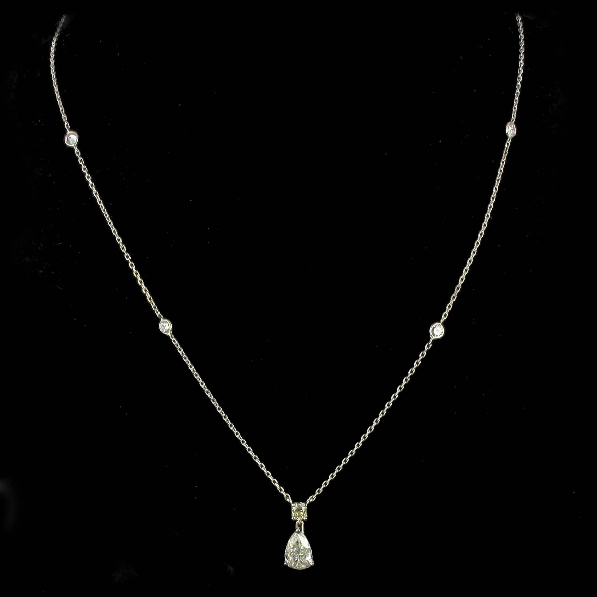 Women's 3.05 Carat Yellow and White Diamond Gold Necklace