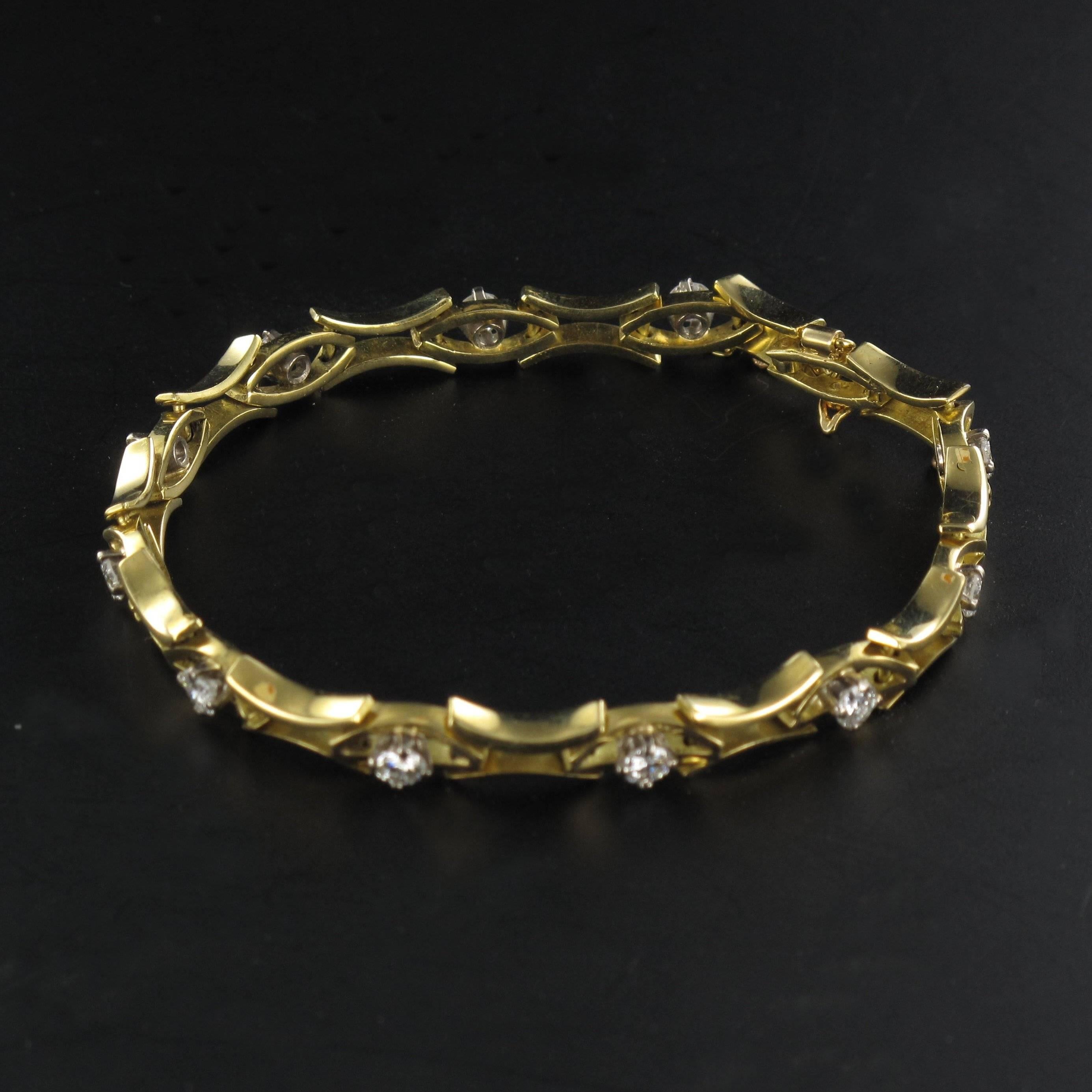 Modern French 1, 35 carat Brillant Cut Diamond Gold Bracelet