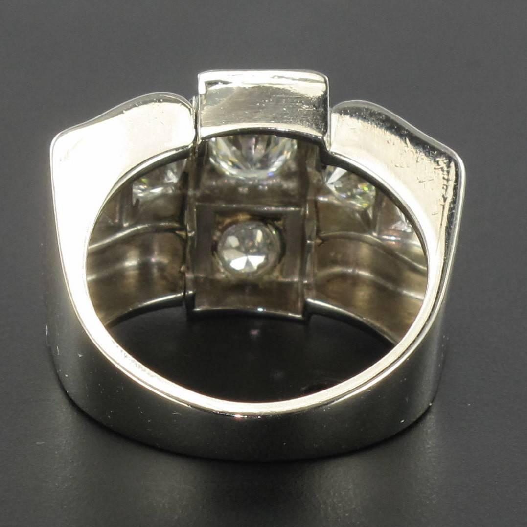 1930s Splendid French Art Deco Diamond Platinum Ring For Sale 8