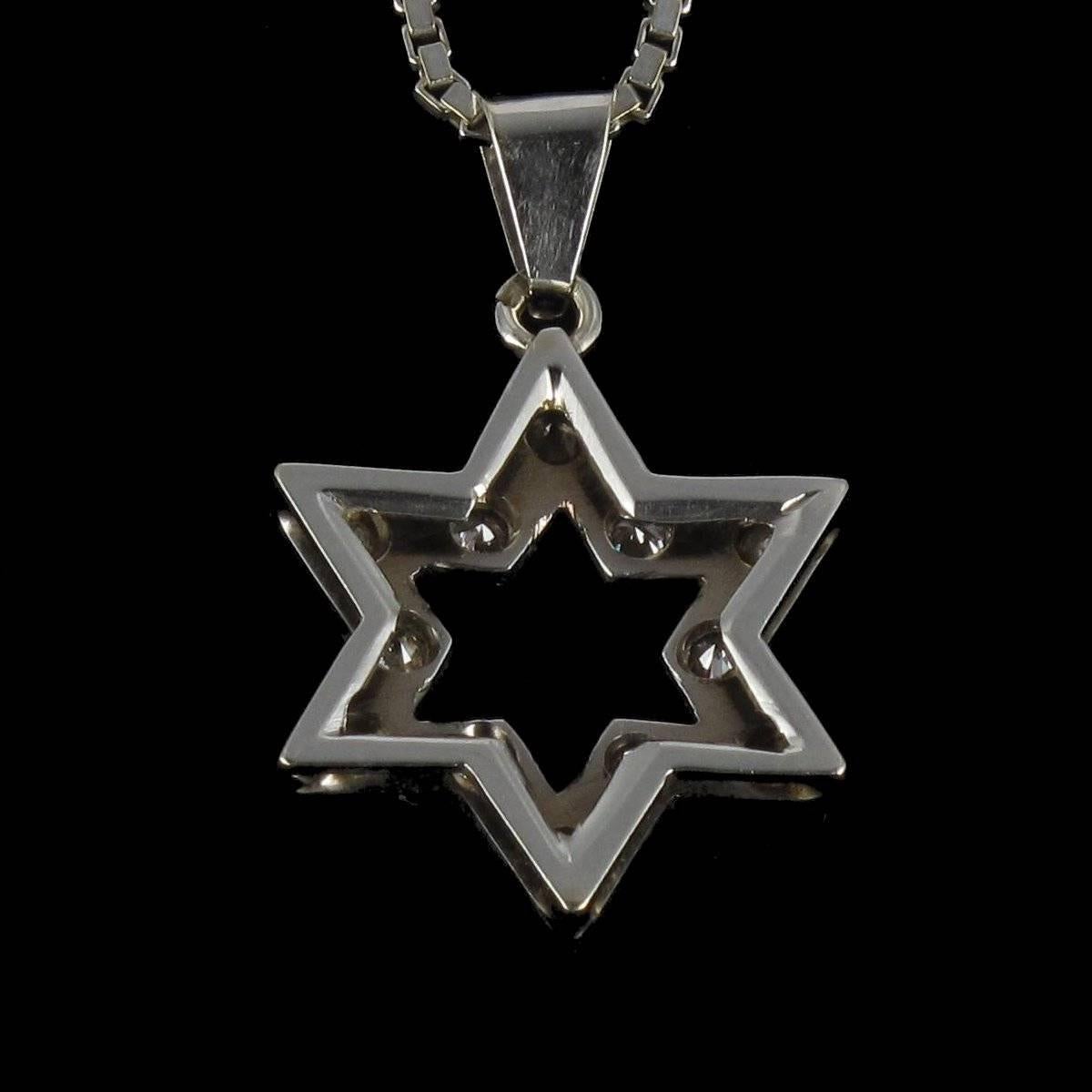 Diamond Gold Star Pendant with Chain For Sale 1