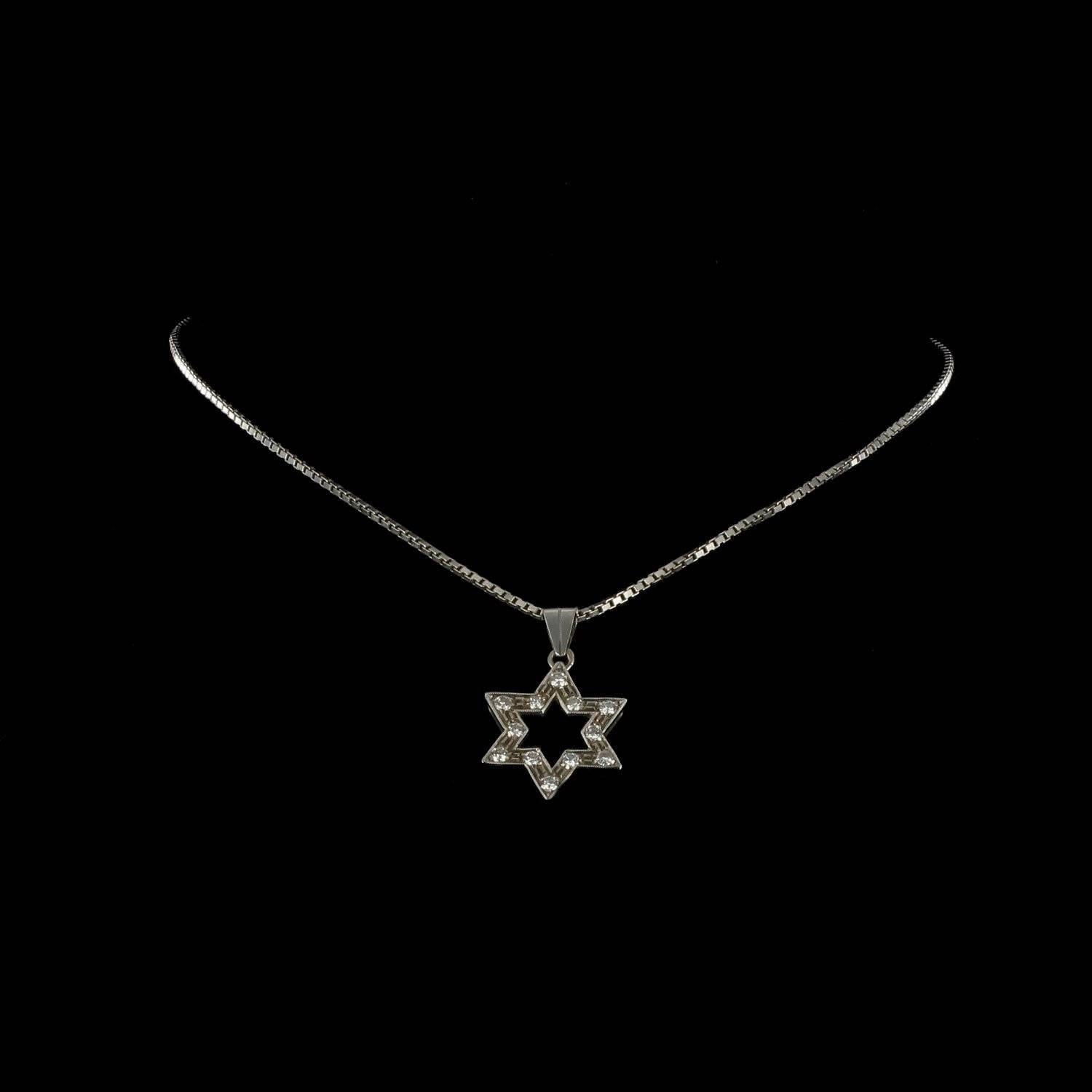 Ciondolo a stella in oro con diamante e catena in vendita 5