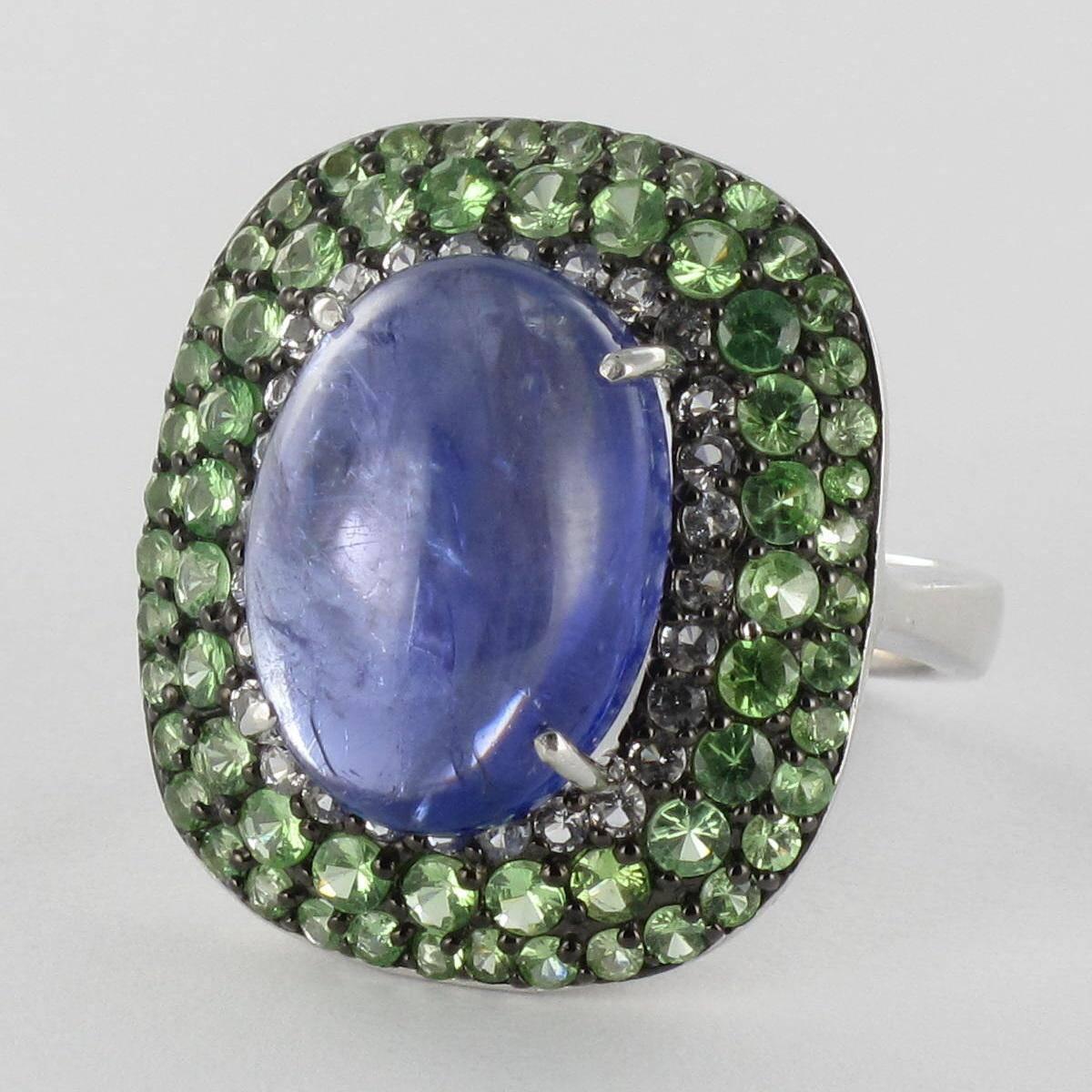 New 12.50 Carat Tanzanite Green Garnet White Topaz Silver Ring In New Condition In Poitiers, FR