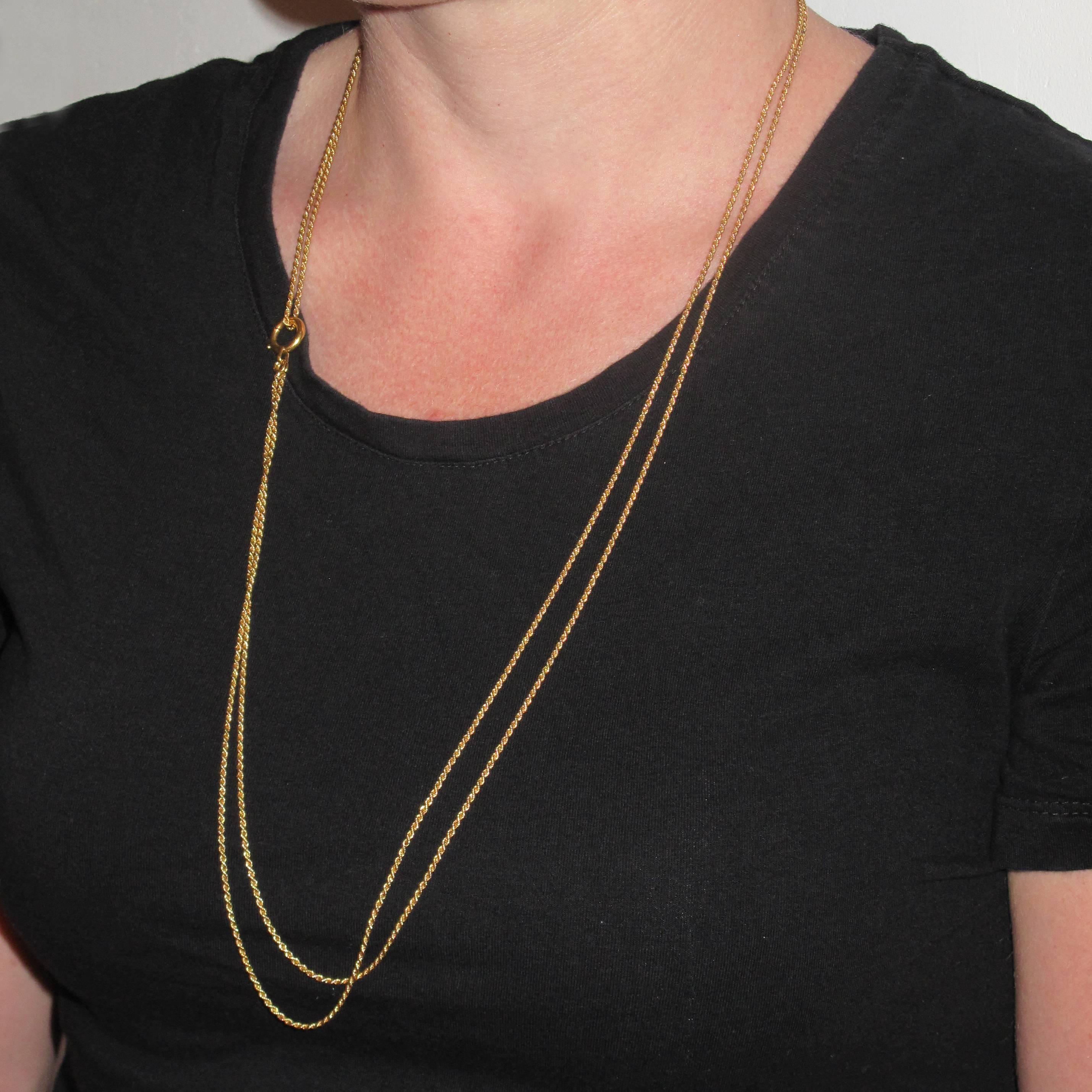Antique Gold Twisted Matinee Chain Necklace  In Excellent Condition In Poitiers, FR