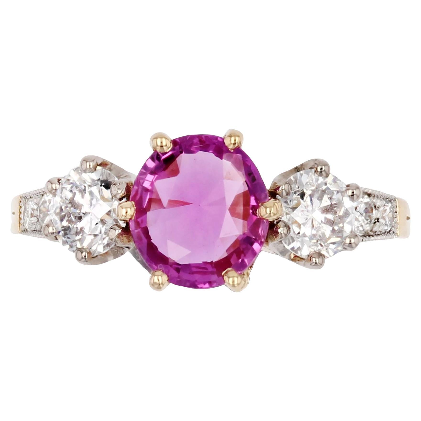 Bague moderne en or jaune 18 carats et platine avec saphir rose et diamants