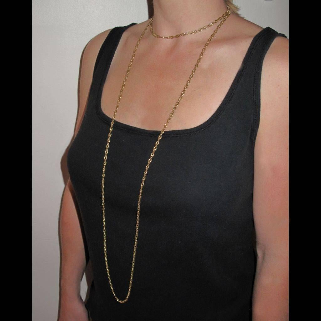 Napoleon III French 19th Century 18 carats Yellow Gold Long Chain Necklace
