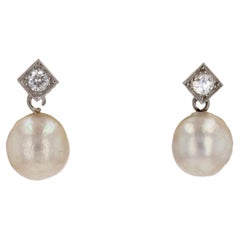 20th Century Cultured Pearl Diamonds 18 Karat Yellow Gold Drop Earrings
