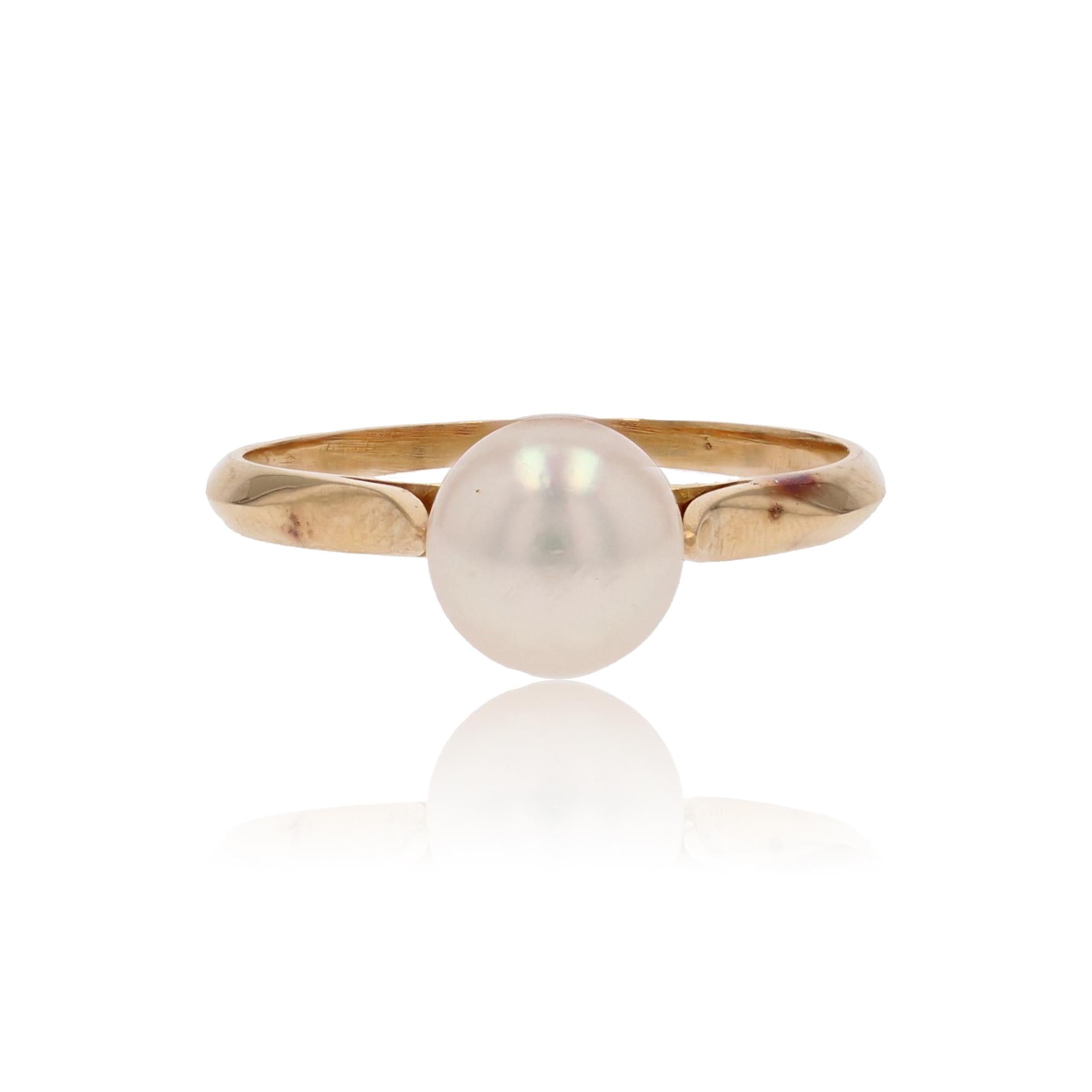 Bague solitaire française du 20ème siècle en or jaune 18 carats et perles de culture