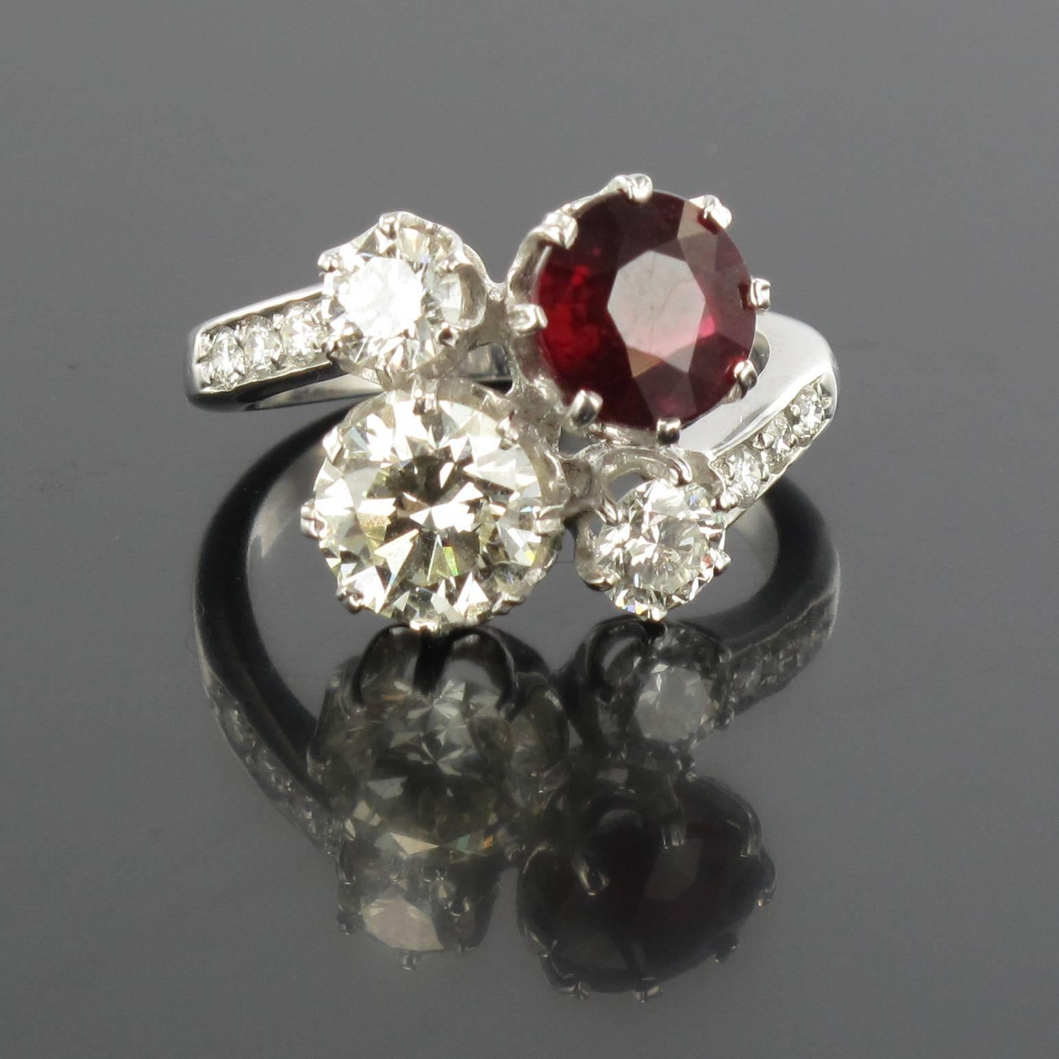 French 2.04 Carat Ruby Diamond 18 Karat White Gold Toi et Moi Engagement Ring For Sale 6