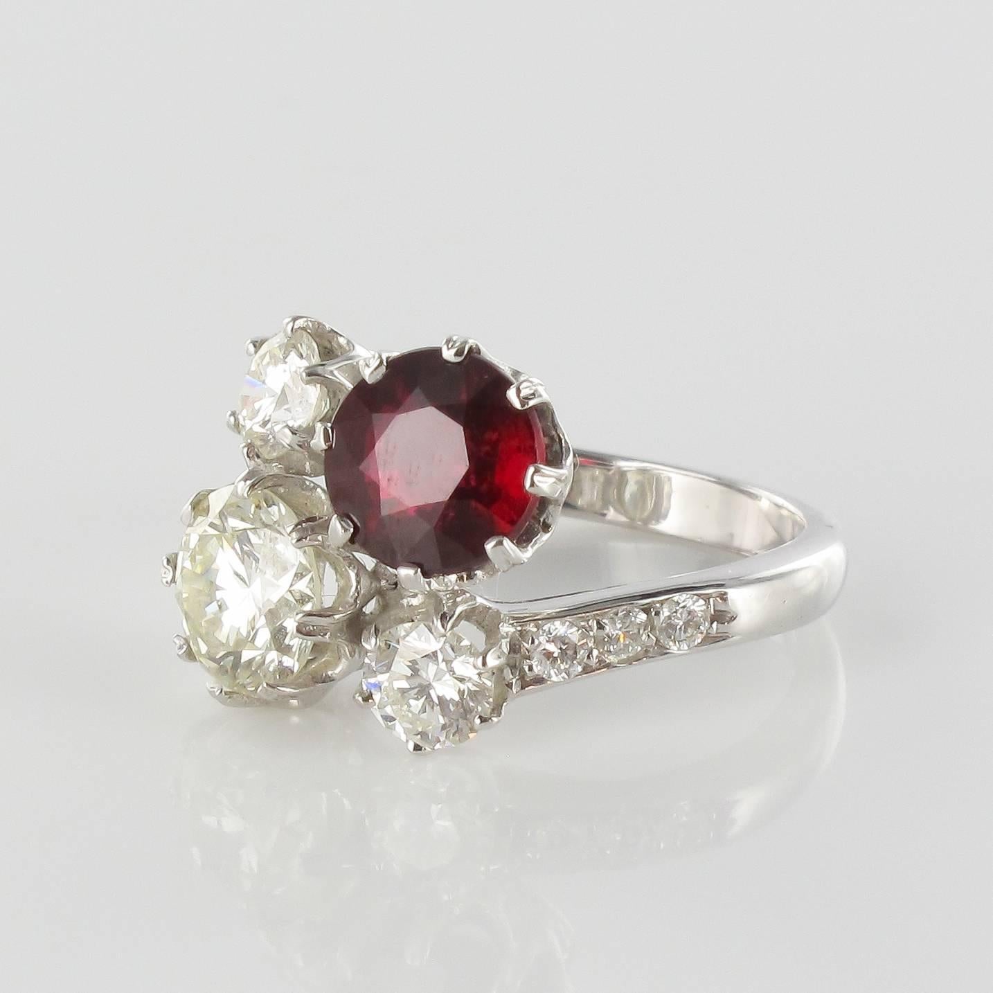 French 2.04 Carat Ruby Diamond 18 Karat White Gold Toi et Moi Engagement Ring For Sale 10