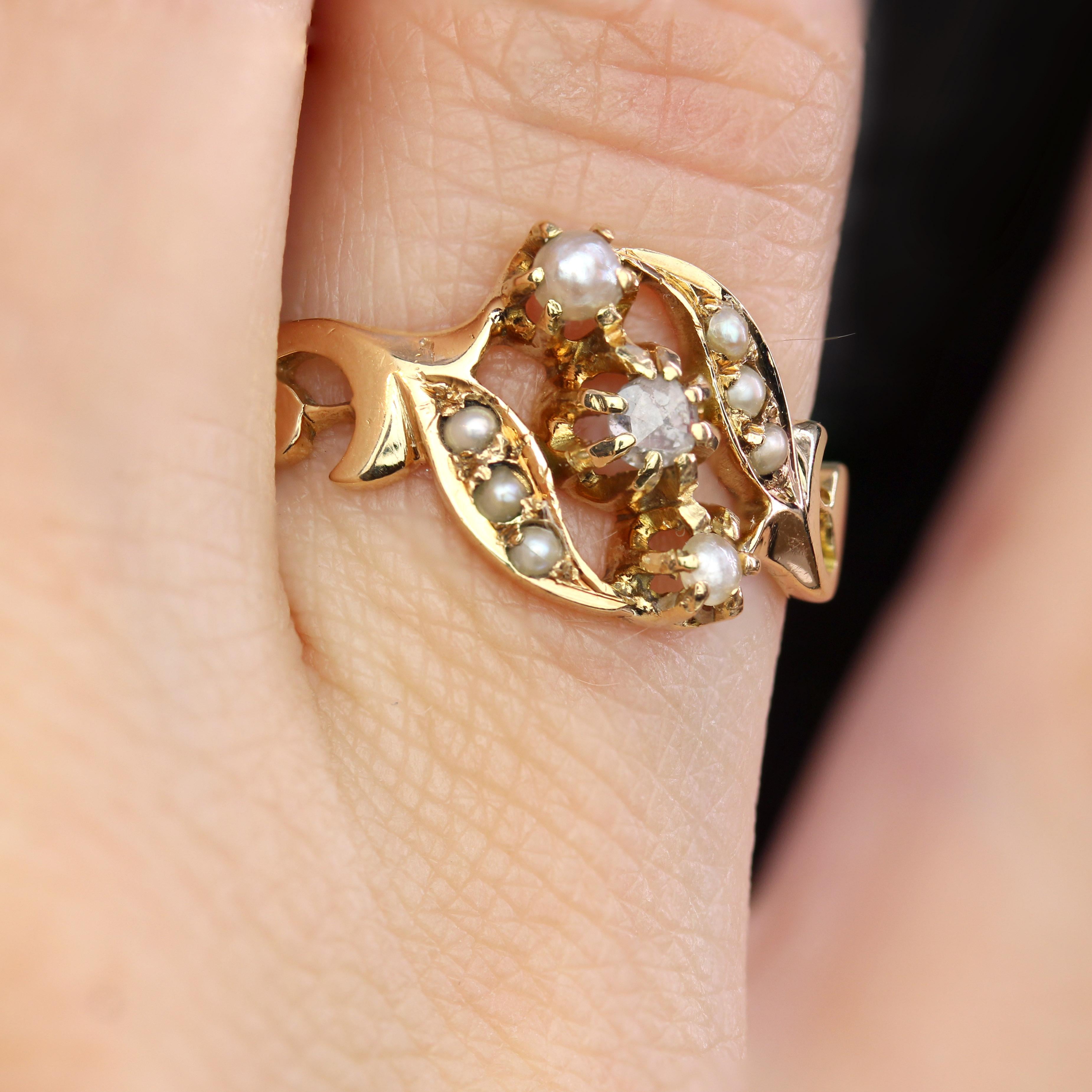 Bague française du 19ème siècle en or rose 18 carats, perles fines et diamants en vente 8