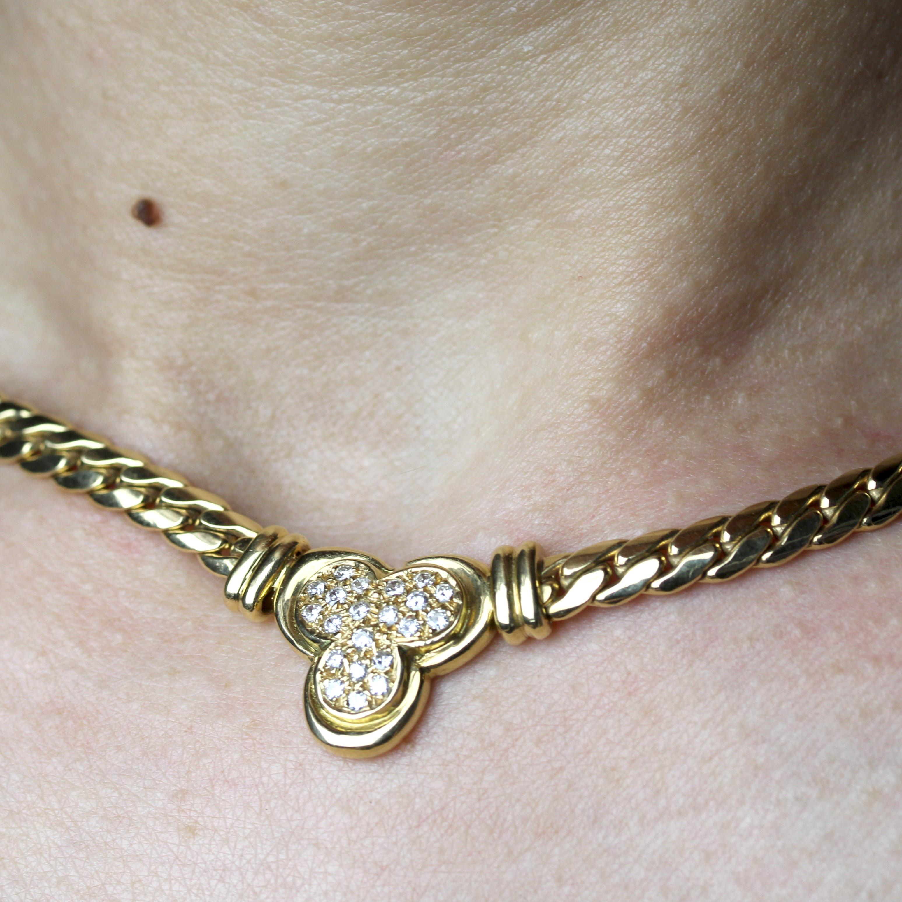 Collier trèfle en or jaune 18 carats avec diamants modernes français en vente 4