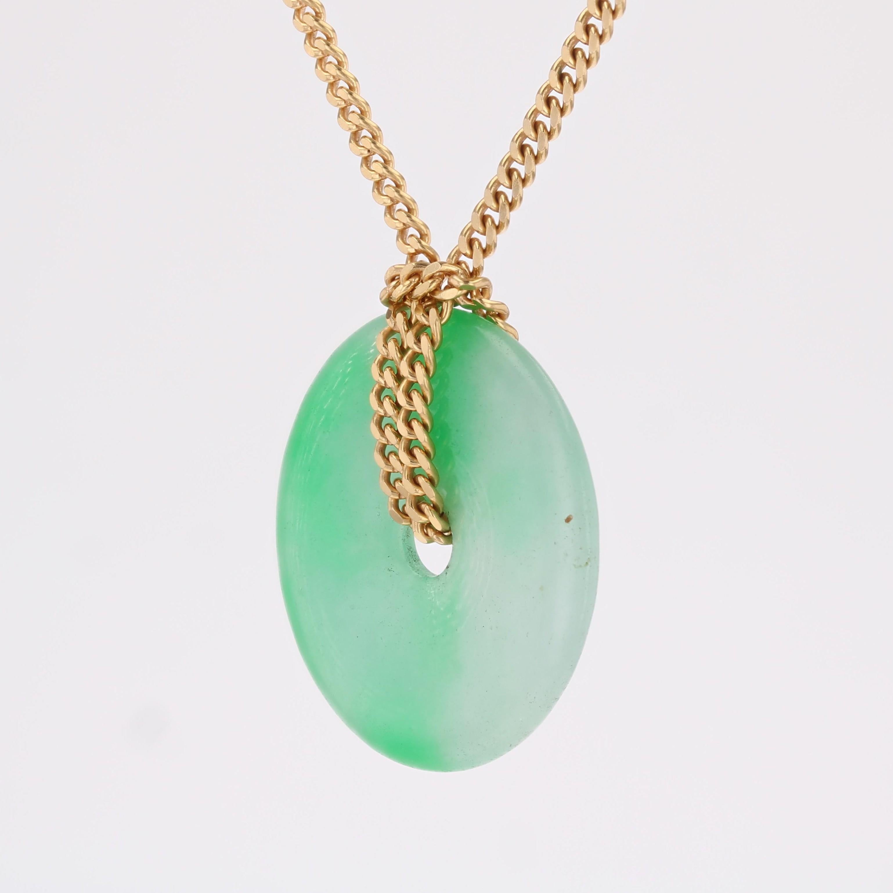 Chaîne collier moderne d'occasion en or jaune 18 carats avec disques de jade Pour femmes en vente
