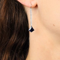French 1930s Art Deco Sapphire Diamonds 18 Karat White Gold Platinum Earrings