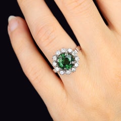 French 1970s Green Tourmaline Diamonds 18 Karat White Gold Daisy Ring