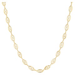 French 1960s 18 Karat Yellow Gold Filigree Chain Necklace