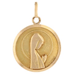 French 1960s Signed Augis 18 Karat Yellow Gold Virgin Mary Medal Pendant