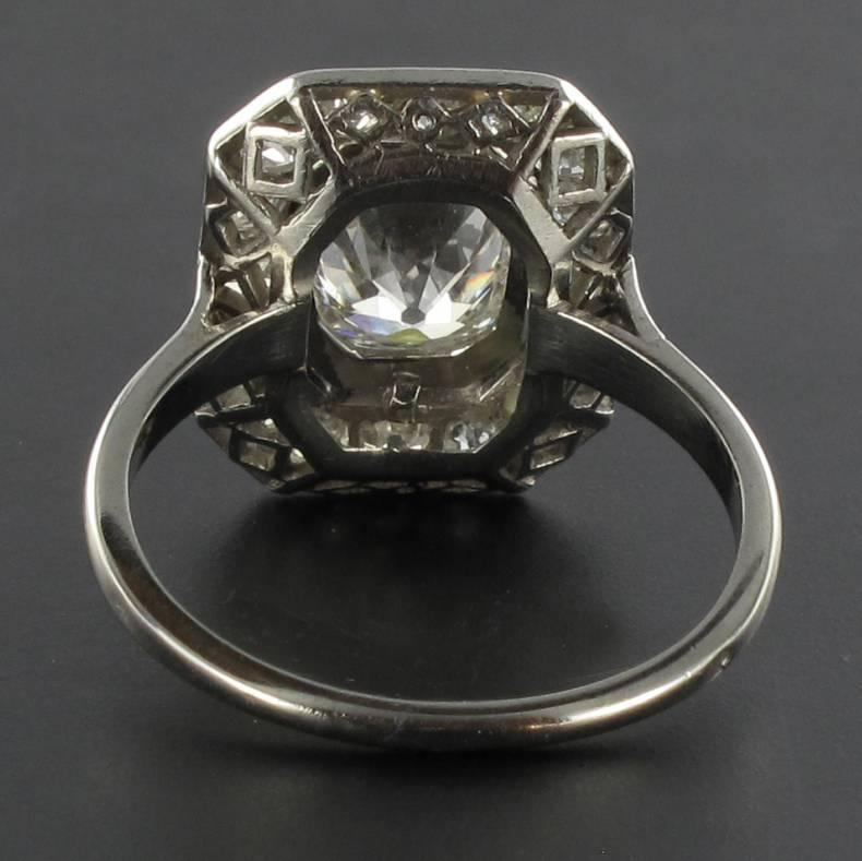 French Art Deco 2.60 Carat Diamond Platinum Ring For Sale 5