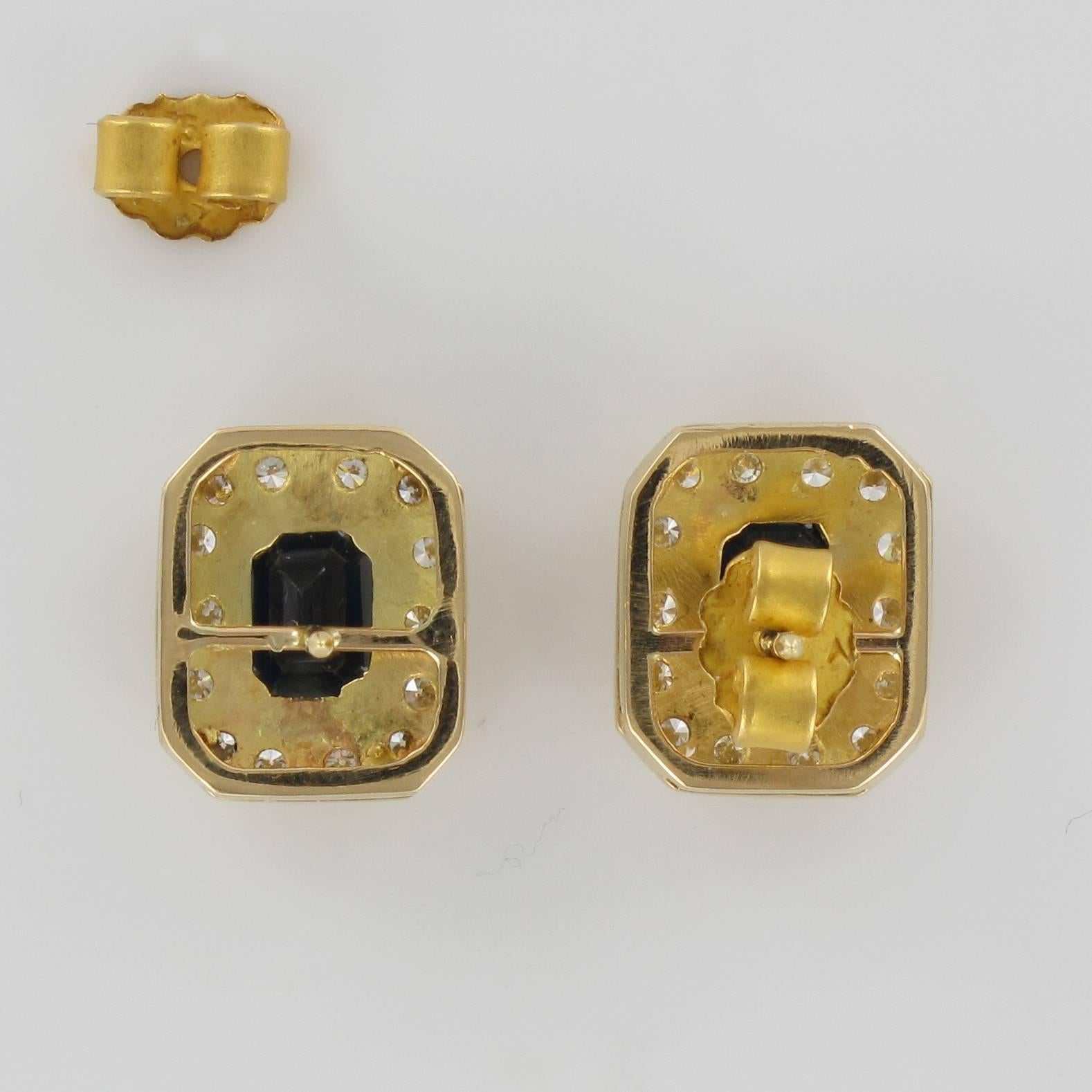 18 Karat Yellow Gold 2.50 Carat Sapphire Diamond Stud Earrings 3