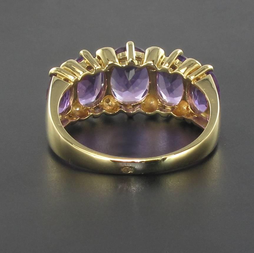 French 3 Carat Amethyst and Diamonds 18 Karat Yellow Gold Ring In Excellent Condition In Poitiers, FR