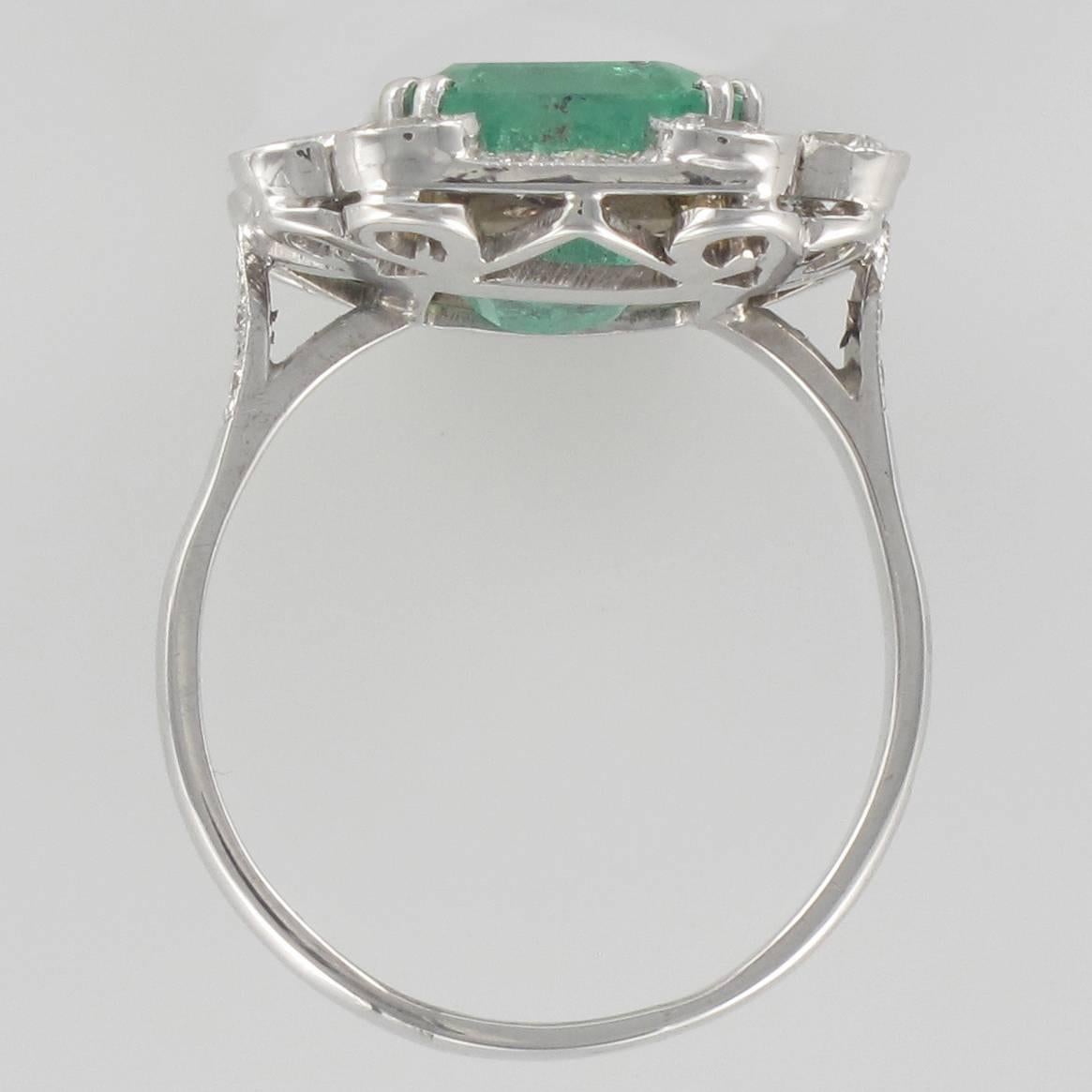 Baume  4.23 Carat Emerald Diamond White Gold Ring In New Condition In Poitiers, FR