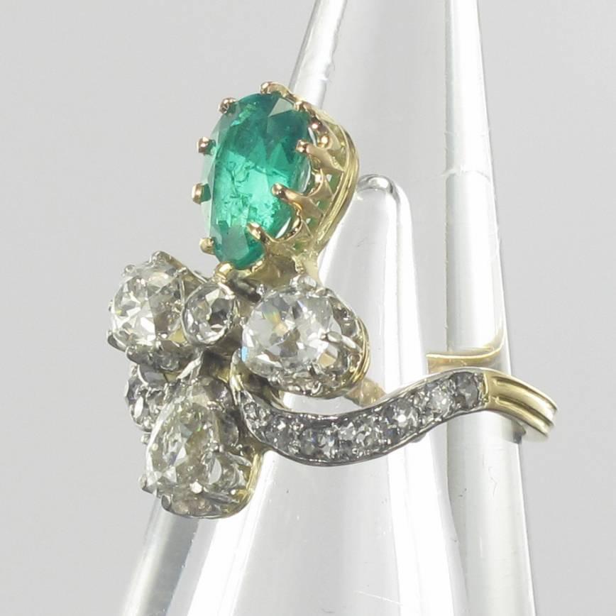 French Napoleon 3 1850s Emerald Diamond Duchess Ring 9
