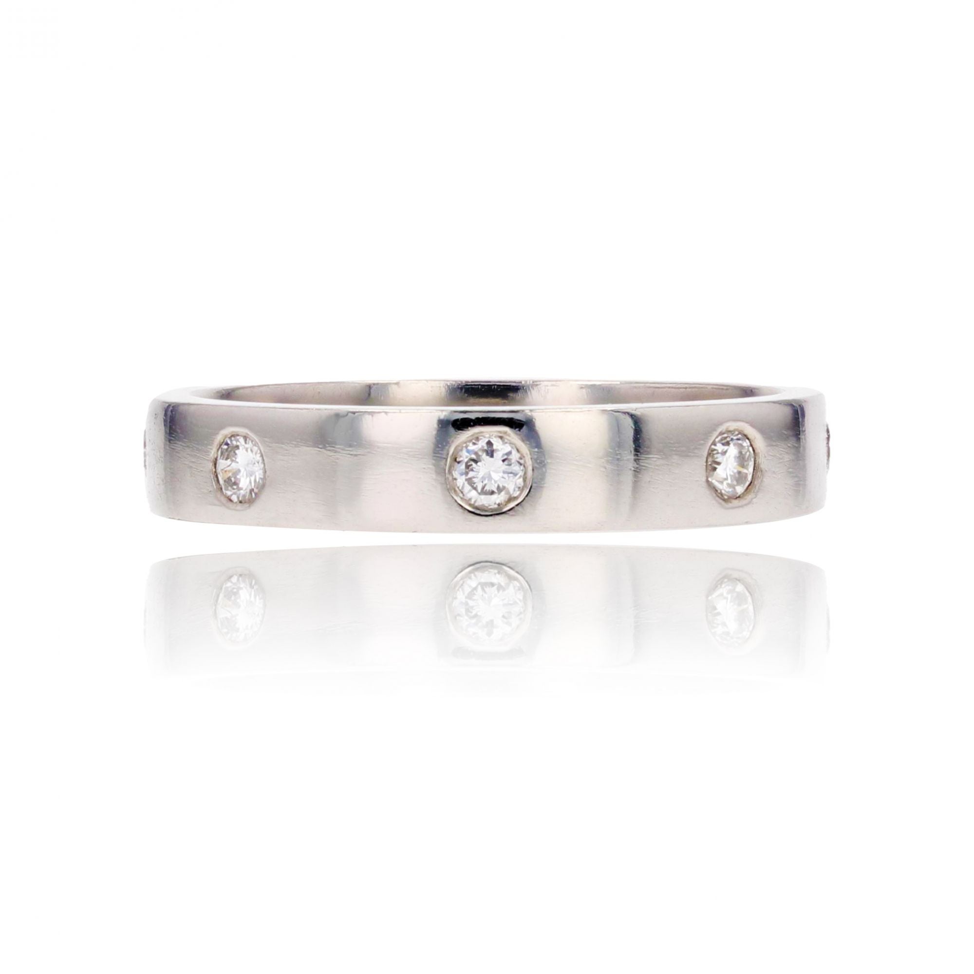Anneau de mariage moderne en platine avec diamants 0,24 carat en vente