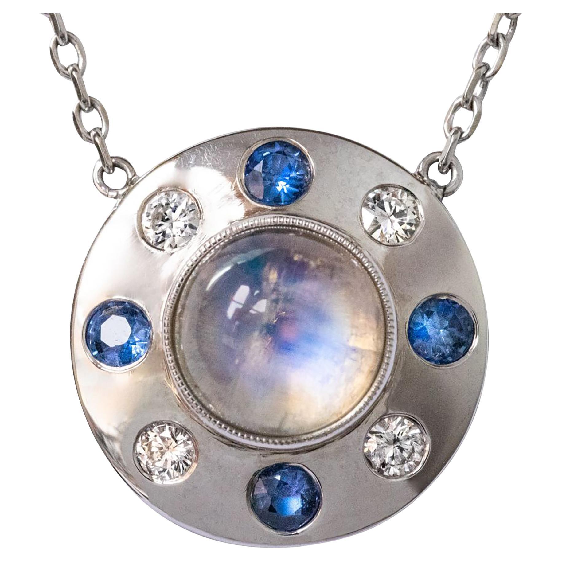 Collier en or blanc 18 carats avec pierres de lune, saphirs et diamants