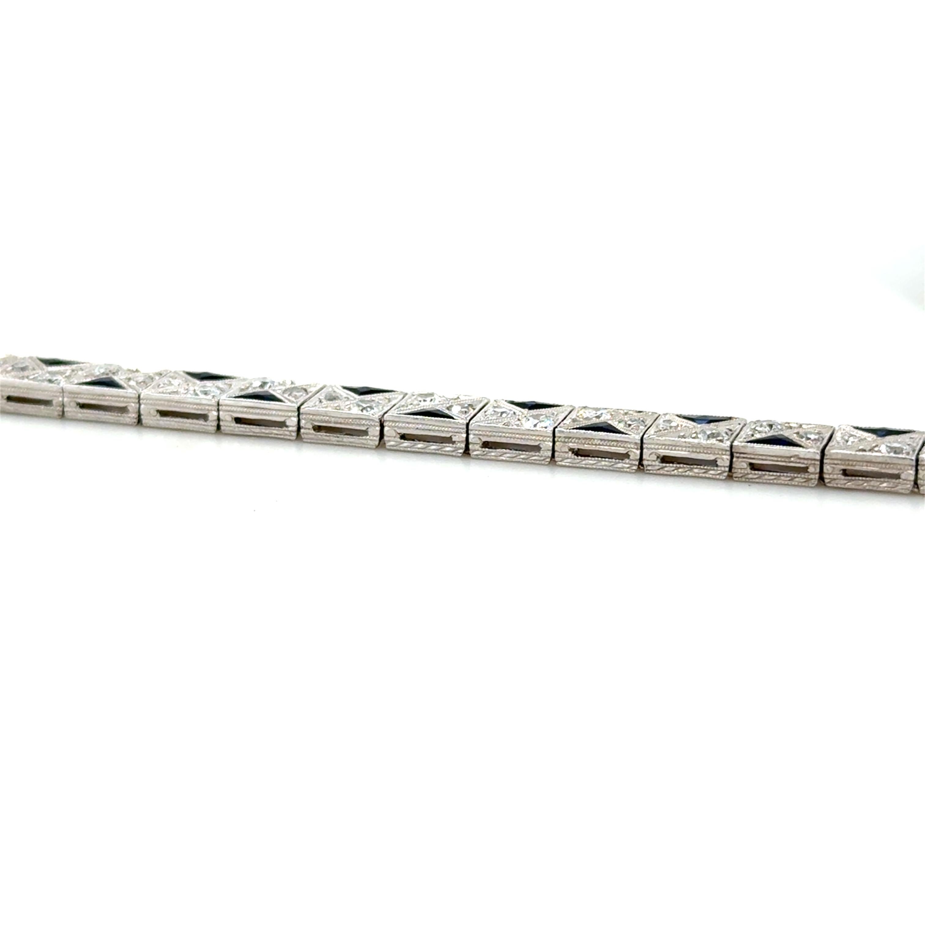 Pulsera de tenis Art Déco con diamantes y zafiros sintéticos Art Decó en venta