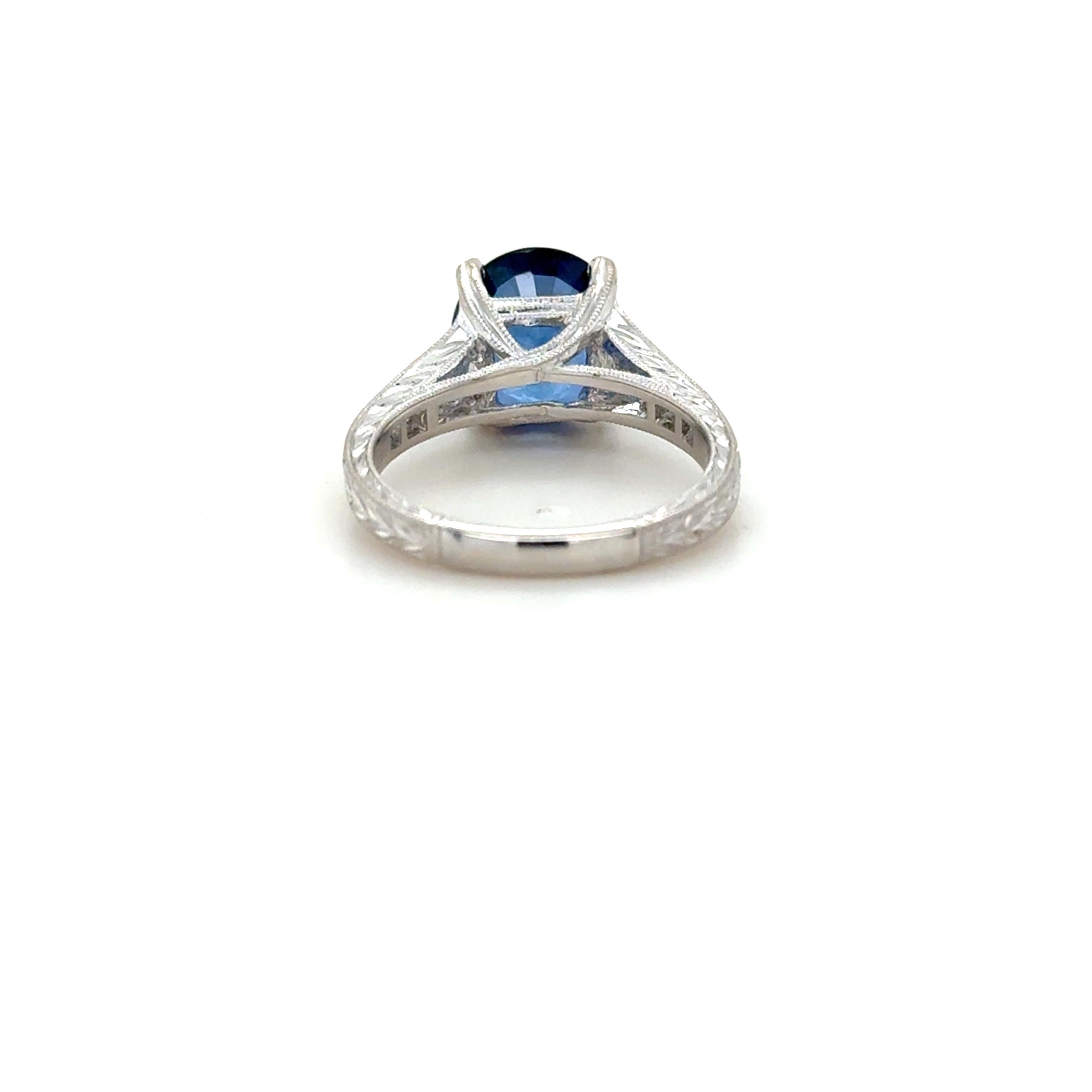 Taglio ovale Kirk Kara, anello con zaffiro e diamante da 4,05 carati in vendita