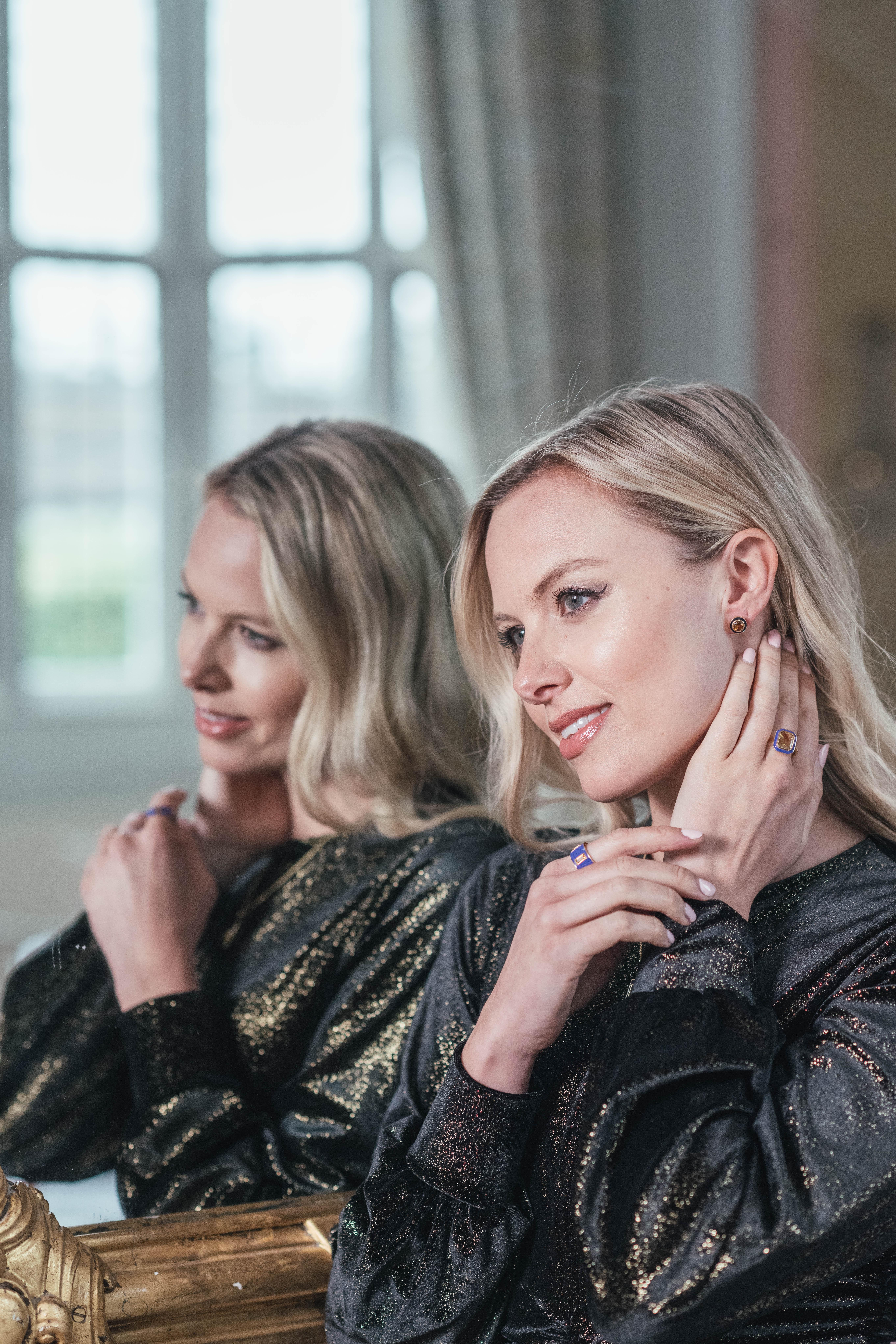 Contemporain Boucles d'oreilles citrine et émail noir en vente