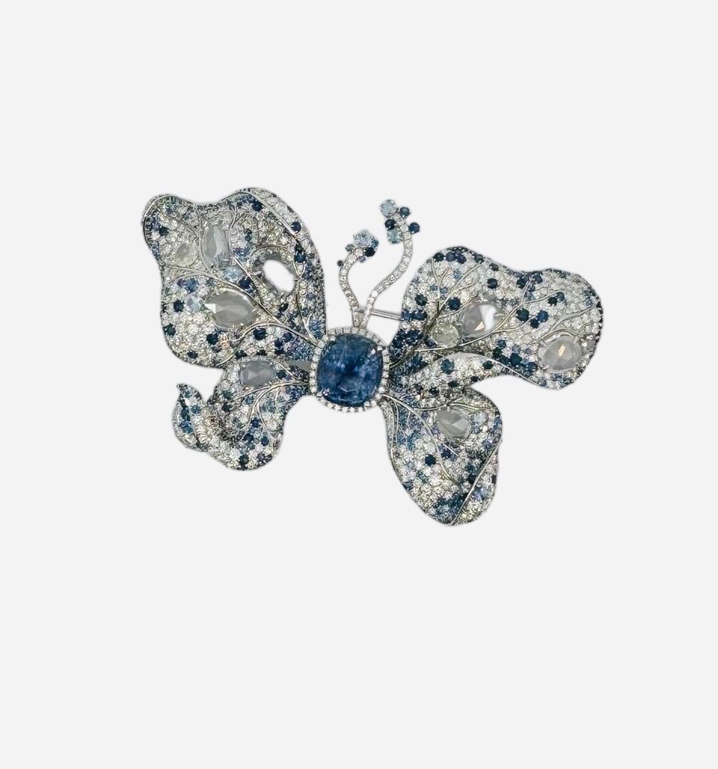GIA Certified 12.01 Carat Sapphire and Diamond Butterfly Brooch For Sale 3