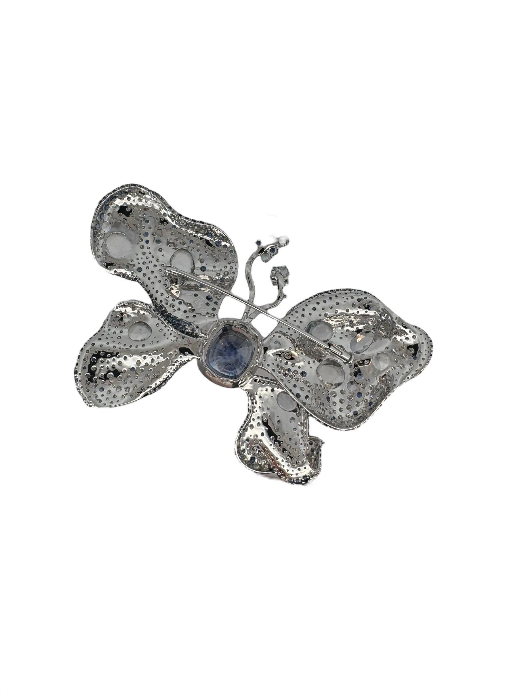 GIA Certified 12.01 Carat Sapphire and Diamond Butterfly Brooch For Sale 14