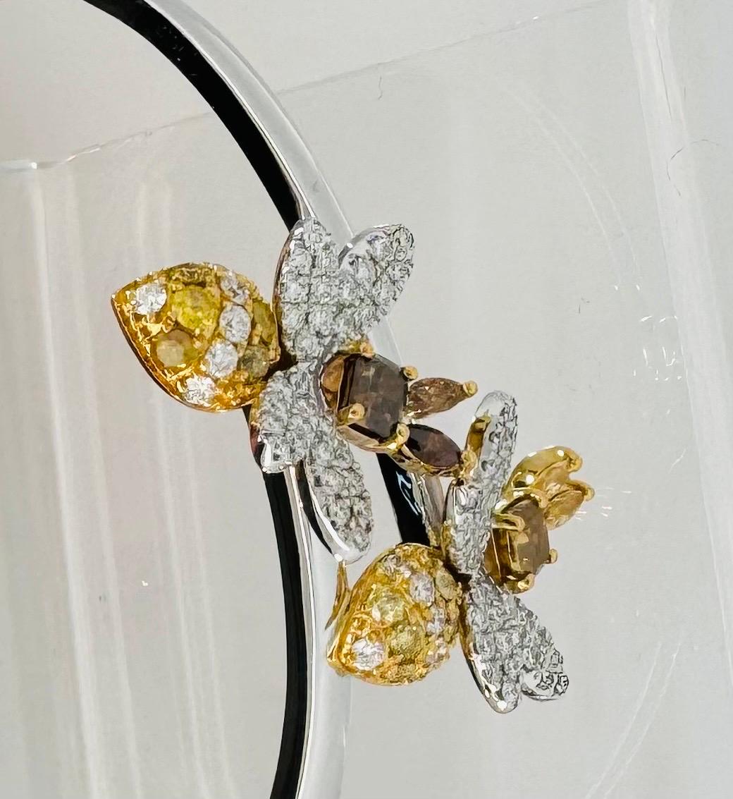 Braccialetto ape con diamanti colorati in oro 18 carati in vendita 2
