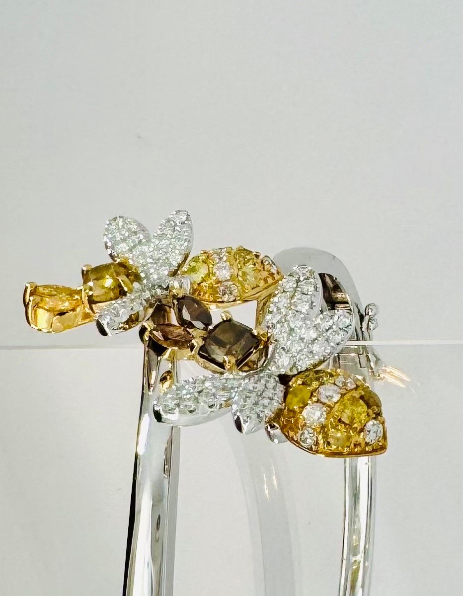Braccialetto ape con diamanti colorati in oro 18 carati in vendita 6