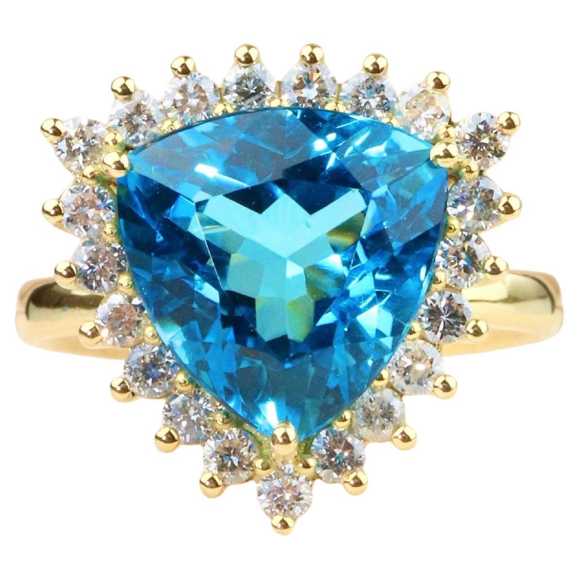 Swiss Topaz Ring & Diamond - 18K Solid Yellow Gold - Medium Size For Sale