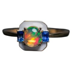 Verlobungsring im Art-Déco-Stil mit Regenbogen-Feueropal und blauem Saphir, 14 Karat Gelbgold