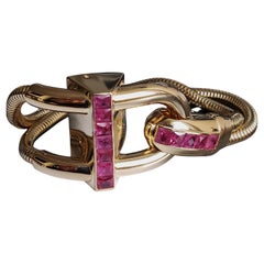 VAN CLEEF EN ARPELS Cadenas padlock Bracelet Watch– 18K Gold Mystery Set Rubies