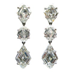 Boucles d'oreilles pendantes en forme de cerf-volant en platine et diamants de 3,25 carats