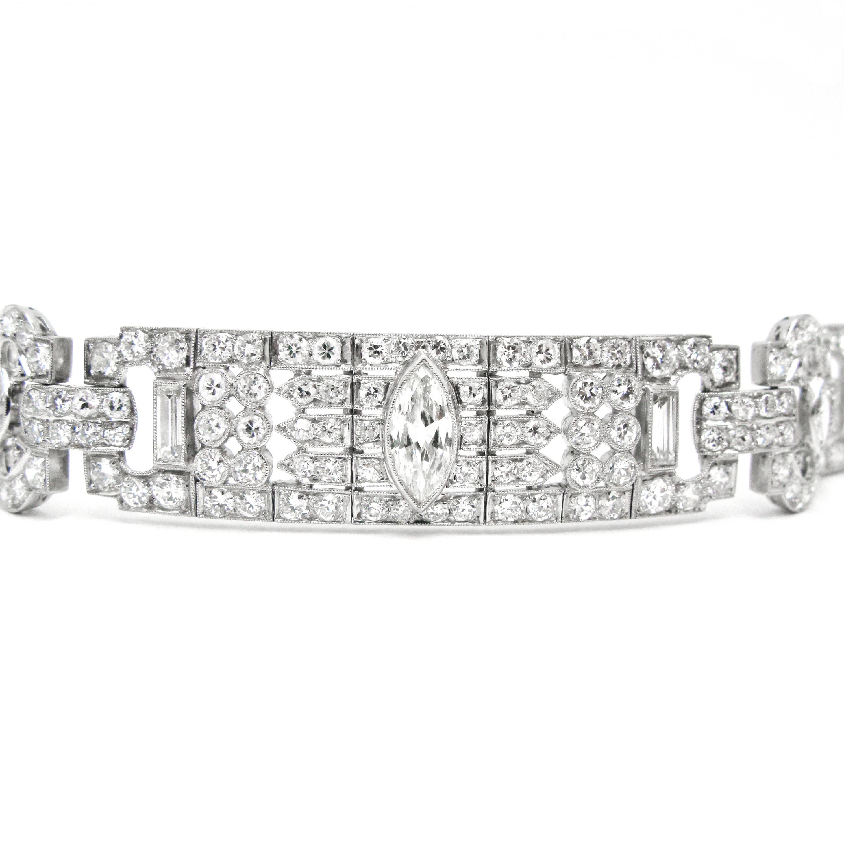 Art Deco 15 Carats Diamonds Gold Bracelet 2