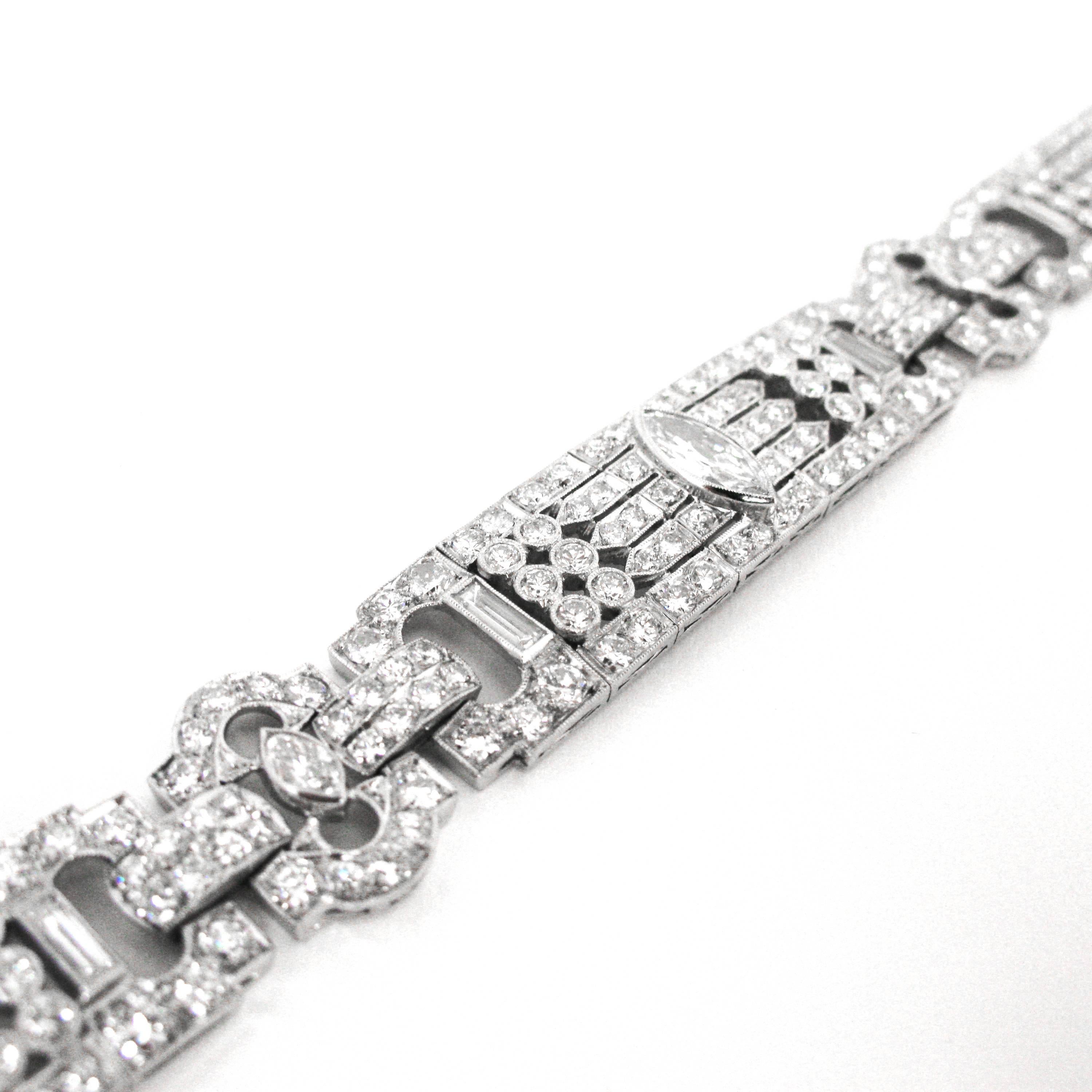 Art Deco 15 Carats Diamonds Gold Bracelet 3