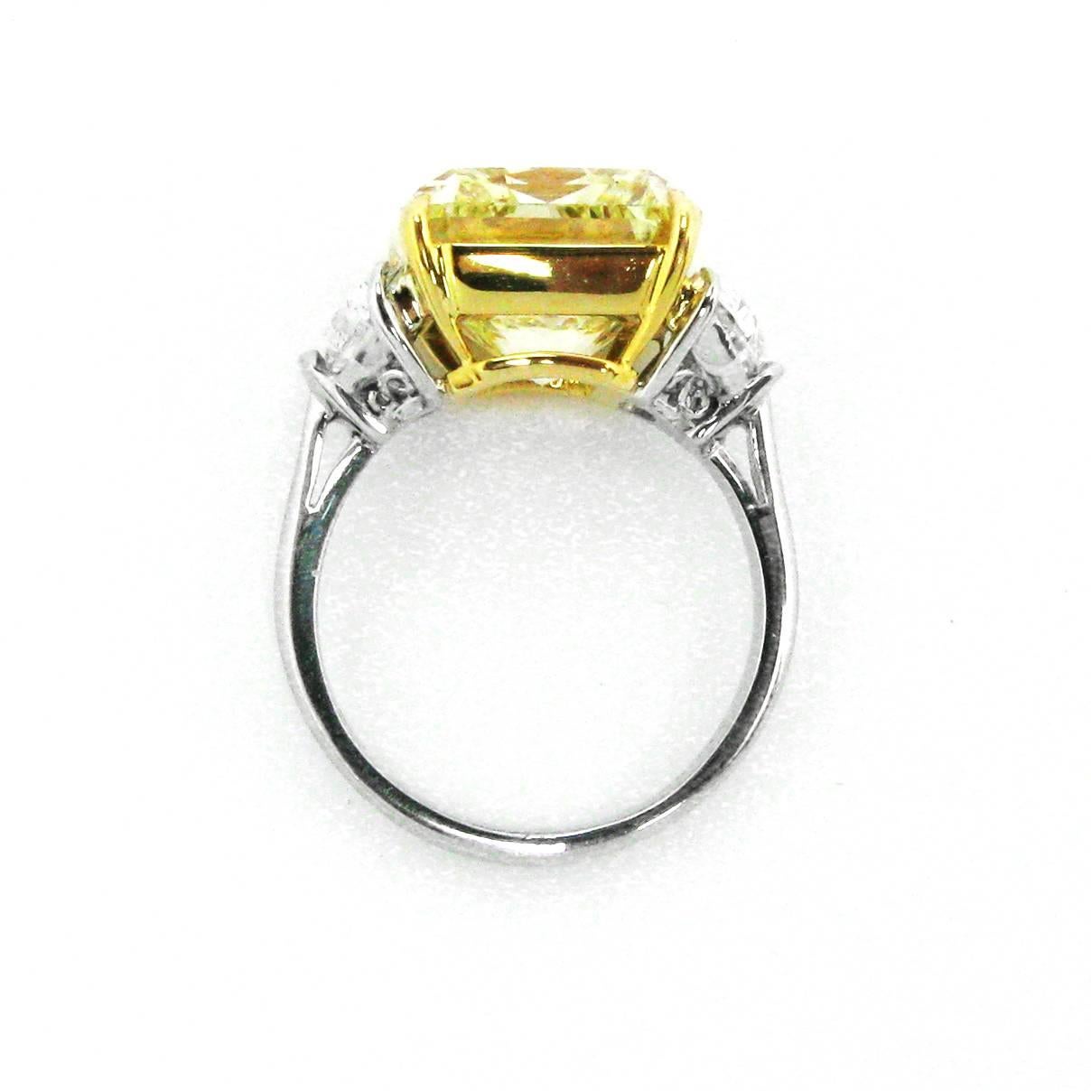 Harry Winston 10.01 Carat GIA Fancy Yellow Radiant Cut Diamond Ring  In Excellent Condition In New York, NY