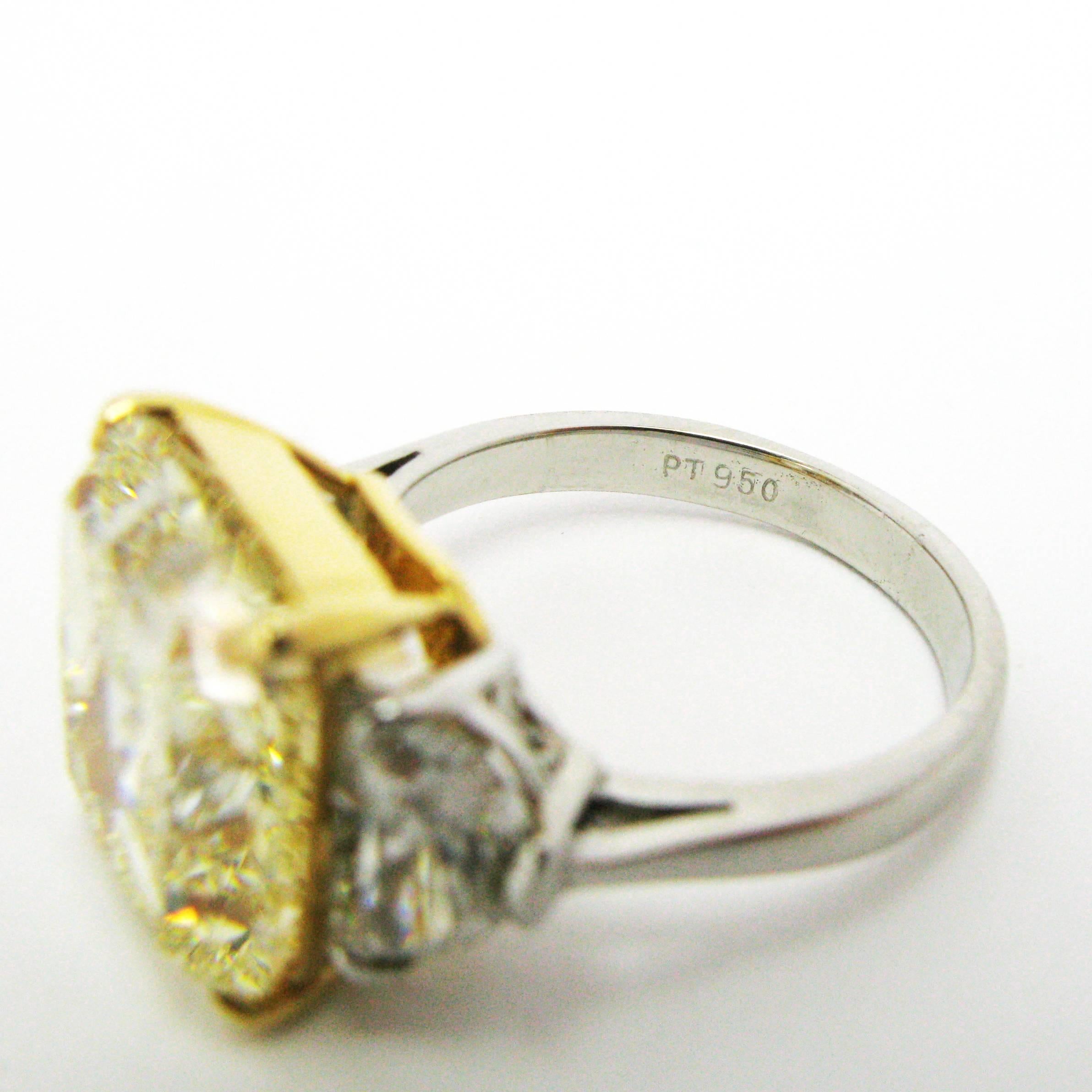 Women's or Men's Harry Winston 10.01 Carat GIA Fancy Yellow Radiant Cut Diamond Ring 