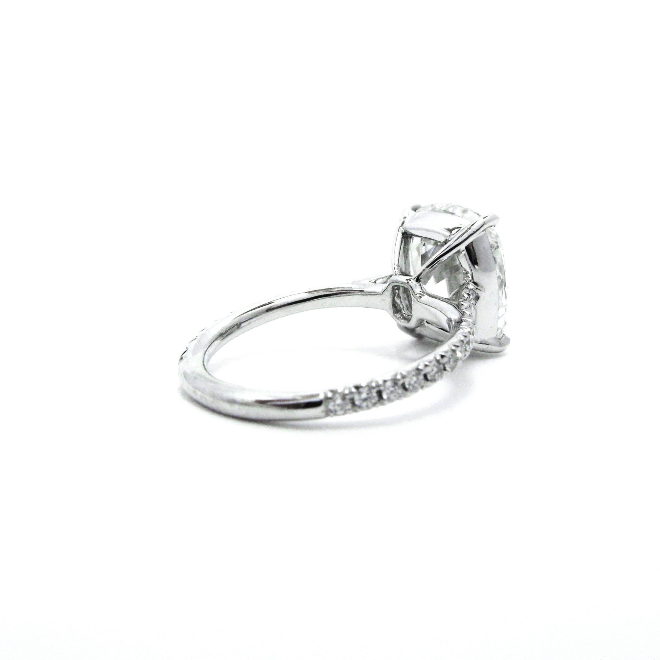 cushion cut diamond engagement rings