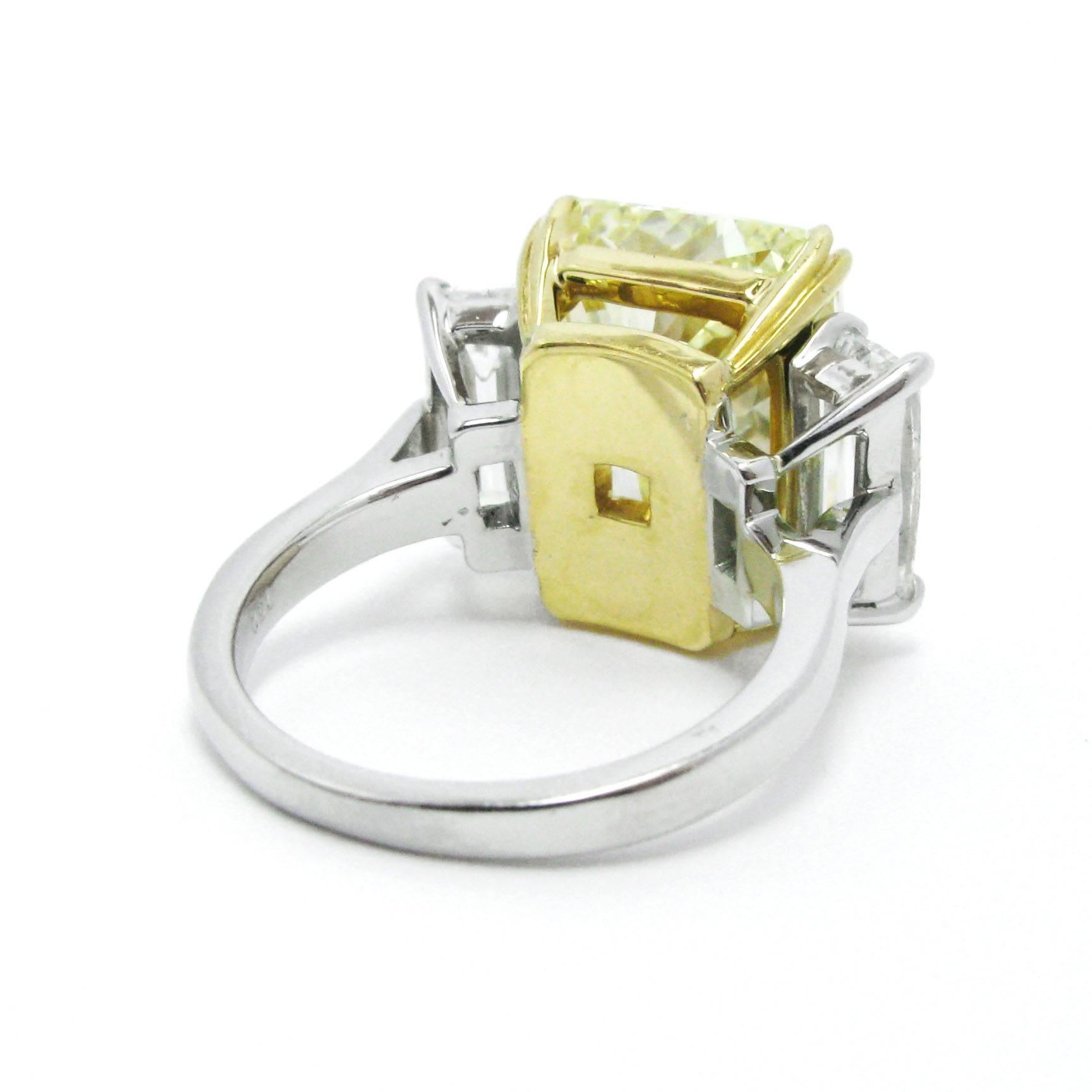 Women's J. Birnbach 11.98 Carats Total Fancy GIA Yellow and White Diamonds Gold Ring 