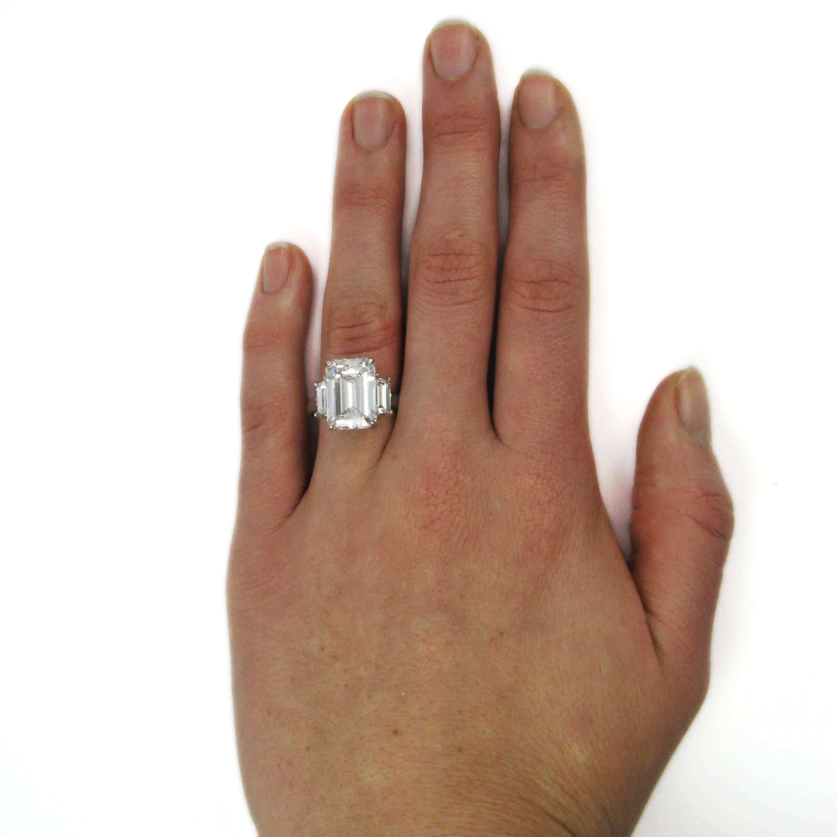 Van Cleef & Arpels GIA 7.80 Carat E VS2 GIA Emerald Cut Diamond platinum Ring 3