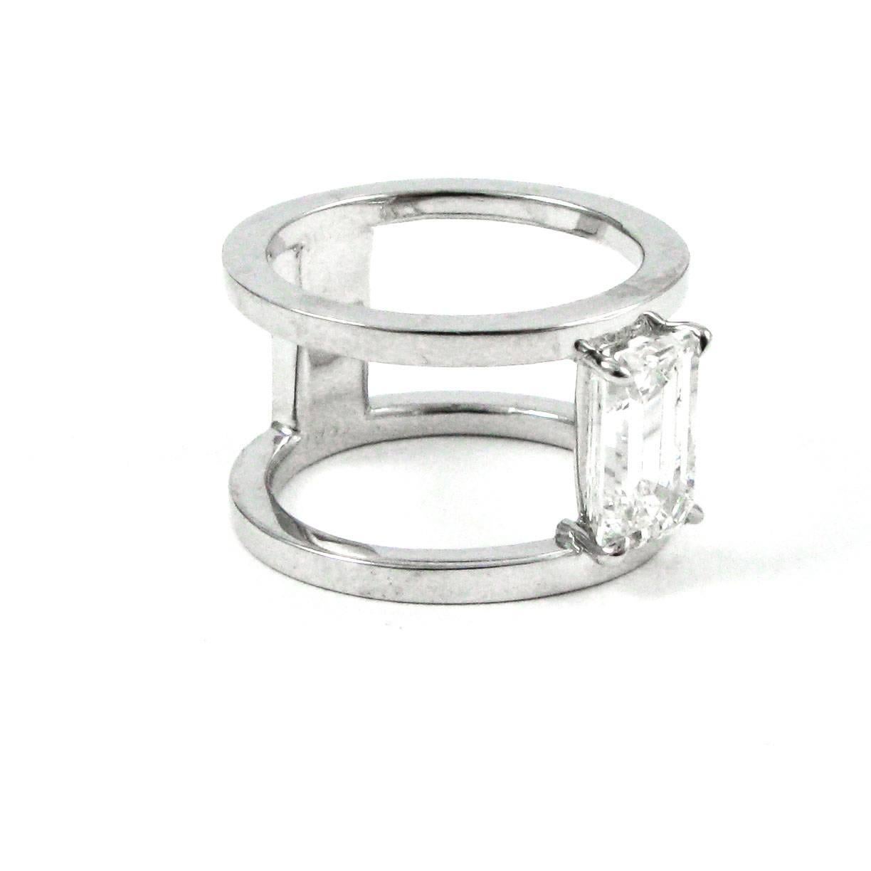 J. Birnbach Modern 2.09 Carat GIA Emerald Cut Diamond Platinum Bar Ring  In New Condition In New York, NY